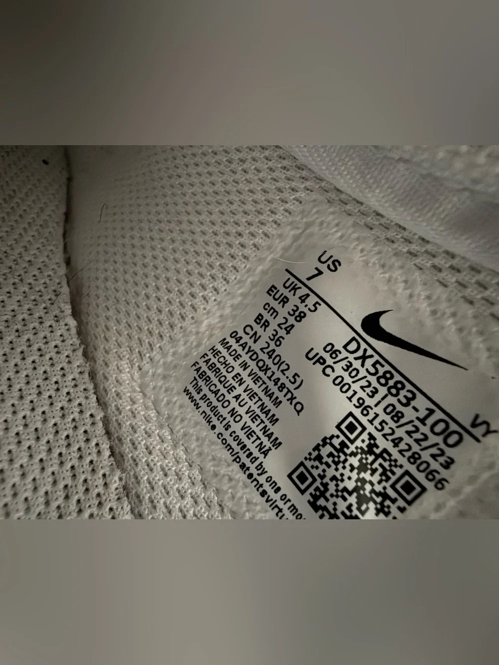 Nike Women’s Air Force One’s Size 7 White Clean - Picture 7 of 7